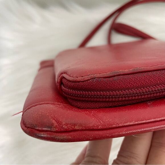 HOBO International Purse Red Leather Crossbody Bag Travel Pockets Roomy - Picture 4 of 10